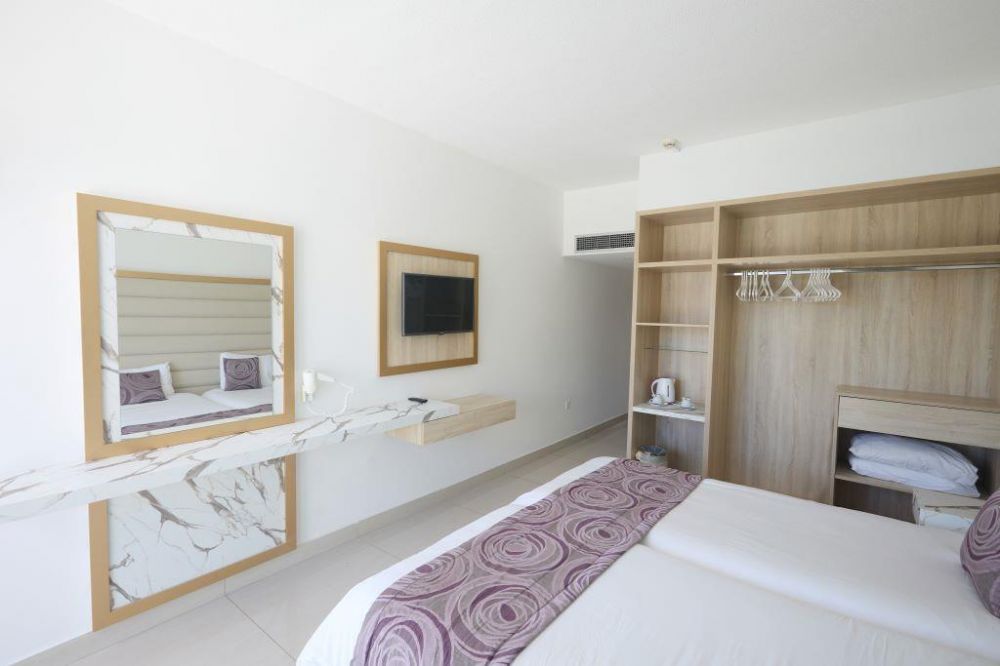 Standard Double or Twin LV, Tsokkos Protaras Beach Hotel 4*
