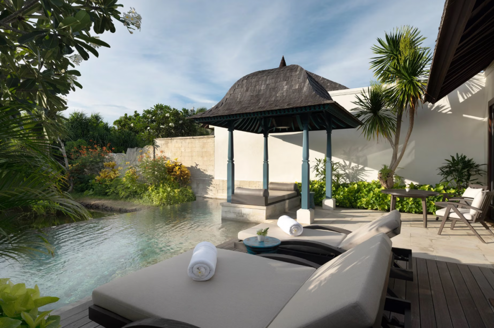 Garden Oasis Villa with Private Pool, Jumeirah Bali Indonesia 5*