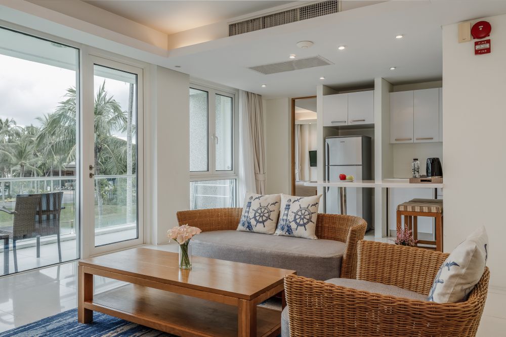 2 Bedroom Suite with Kitchen and Balcony, Splash Beach Resort Maikhao Phuket 5*