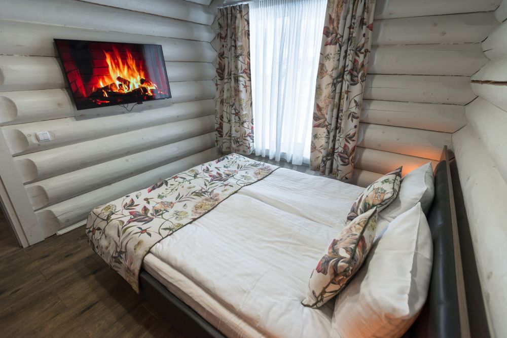 2-room Cottage with Terrace (Hutir 3 Cottage), Озеро Vita 
