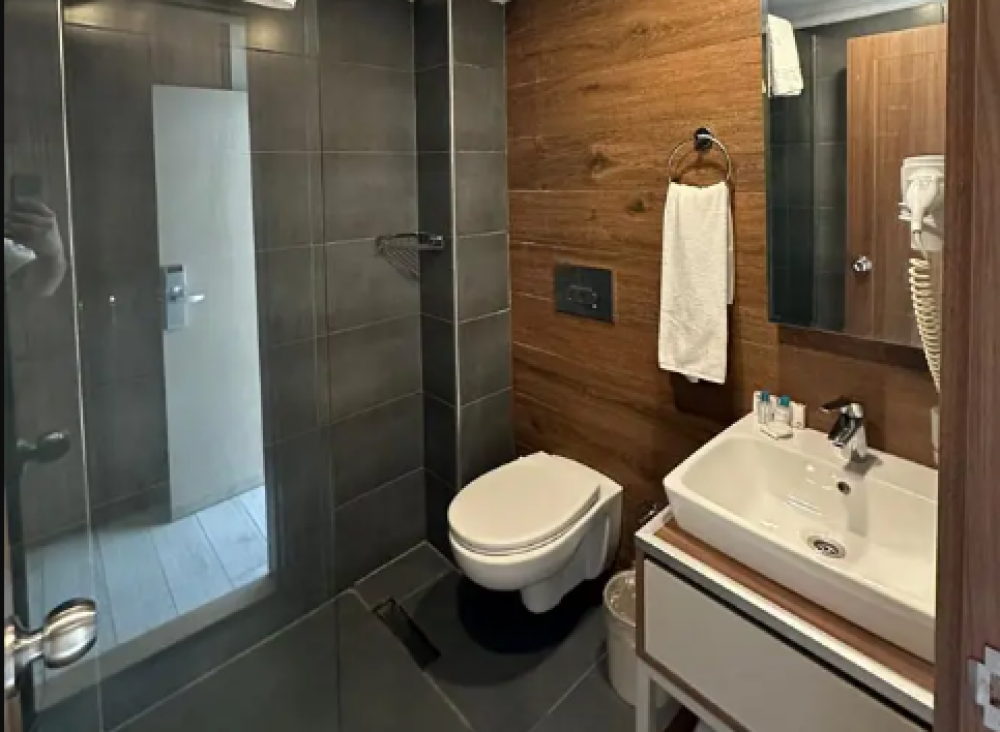 Comfort Room, Lancora Beach Hotel 4*