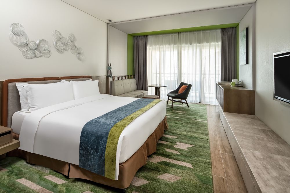Standard Nonsmoking/ Standard PV/ Standard OV, Holiday Inn Resort Sanya 5*