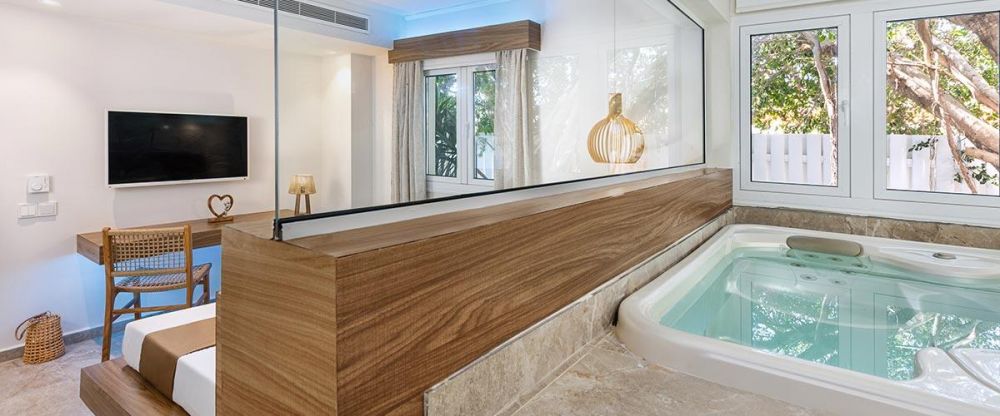 Spa One Bedroom Suite Jacuzzi Pool View, So White Beach Resort 5*