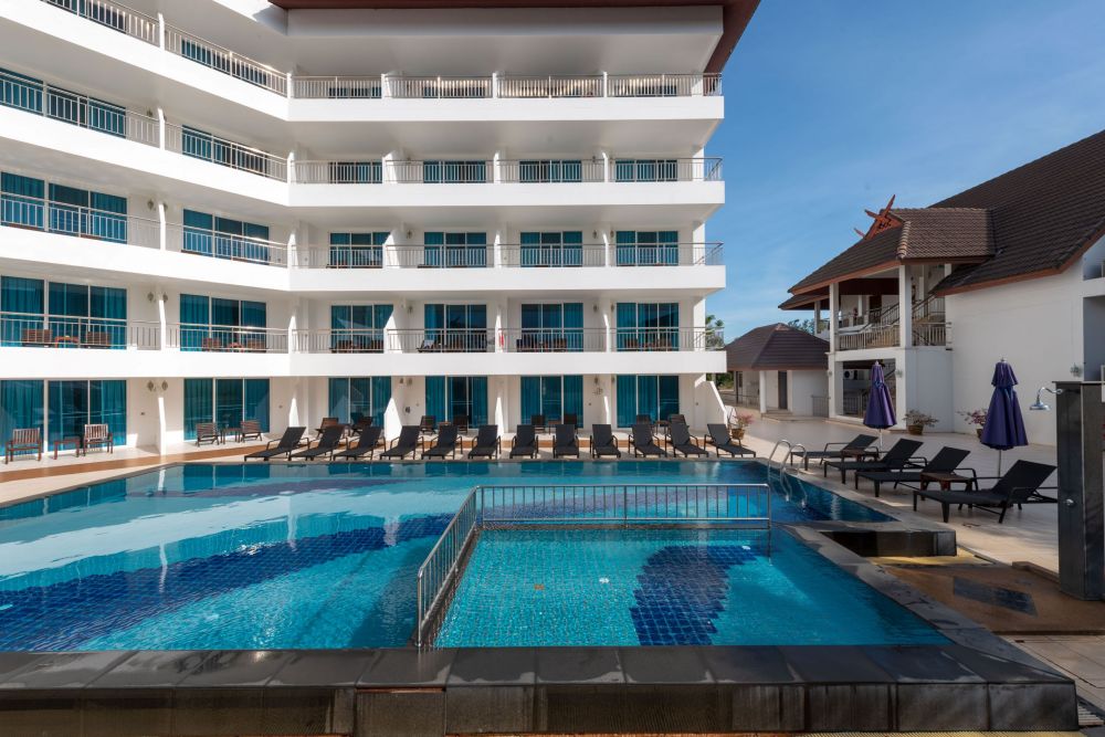 Family Pool View, Pinnacle Grand Jomtien 4*