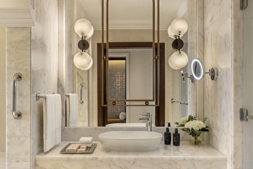 One Bedroom Ocean Skyline / One Bedroom Palm Suite, Jumeirah Zabeel Saray 5*