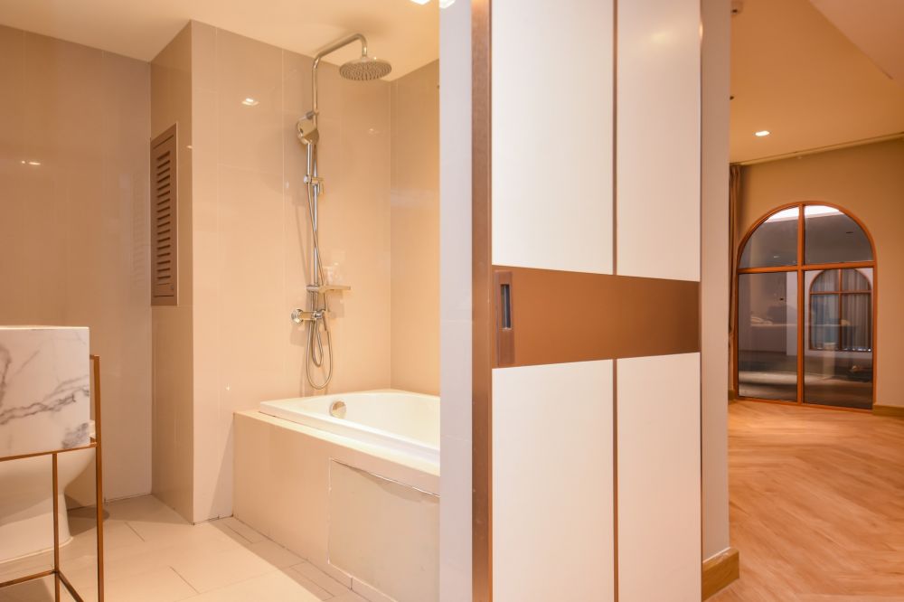 Family Room With Bathtub, Away Bangkok Riverside Kene 4*