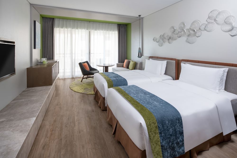 Standard Nonsmoking/ Standard PV/ Standard OV, Holiday Inn Resort Sanya 5*