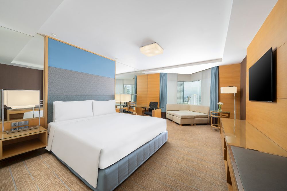 Premium Suite, Holiday Inn Silom, Bangkok 4*