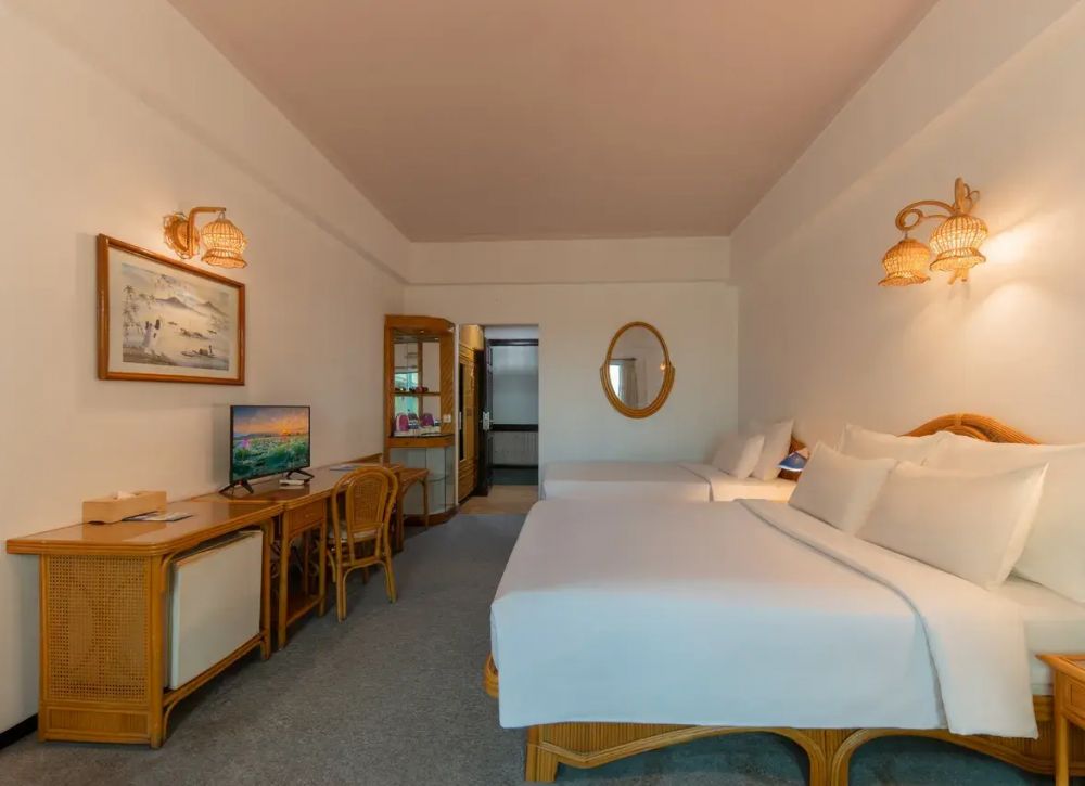 Family Room with City View, Green Hotel Nha Trang 3*