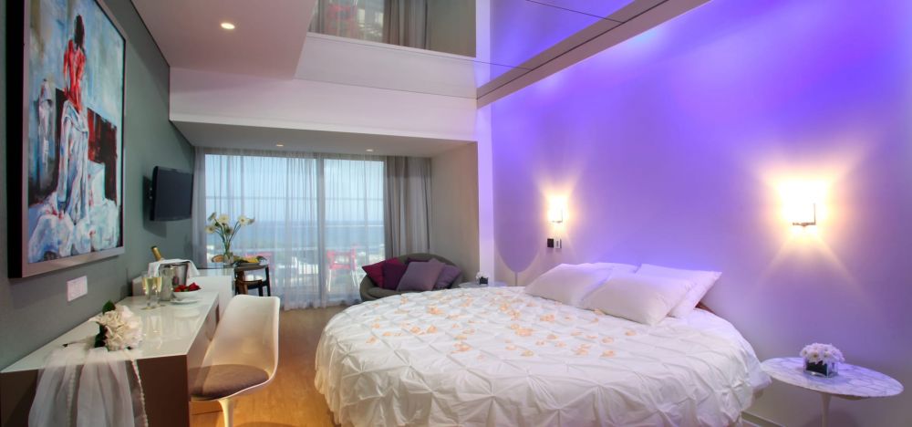 Couple’s Suite Sea View, Faros Hotel 4*