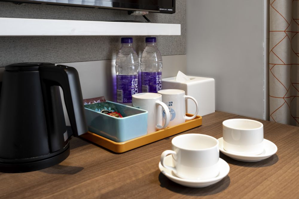 Standard Nonsmoking/ Standard PV/ Standard OV, Holiday Inn Resort Sanya 5*