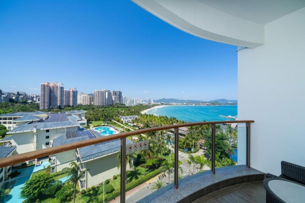 90-Degree Panoramic Sea View Family Room, Sanya Junji Seaview 5*