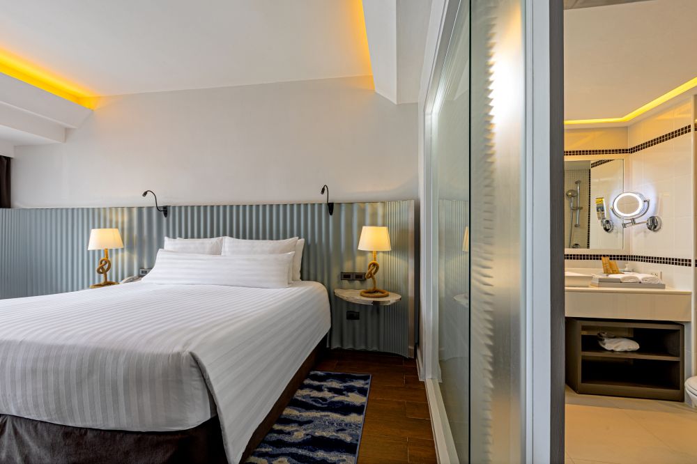 Deluxe Seaview, Boathouse 5*