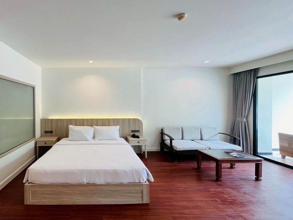 Deluxe Room with Pool Access, Ramada By Wyndham Aonang Krabi 4*
