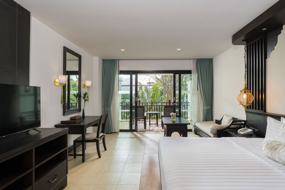 Deluxe, Ravindra Beach Resort & Spa 5*