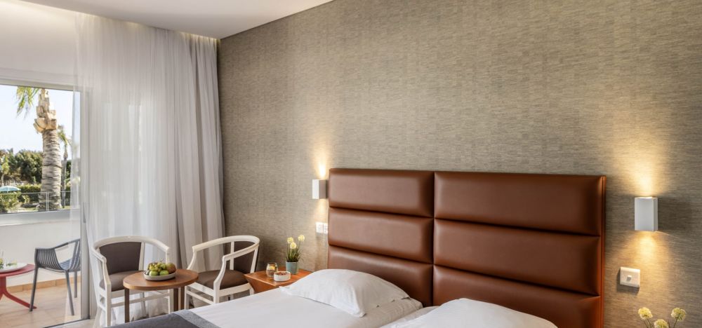 Garden Suite Poolfront 1st Floor, Faros Hotel 4*