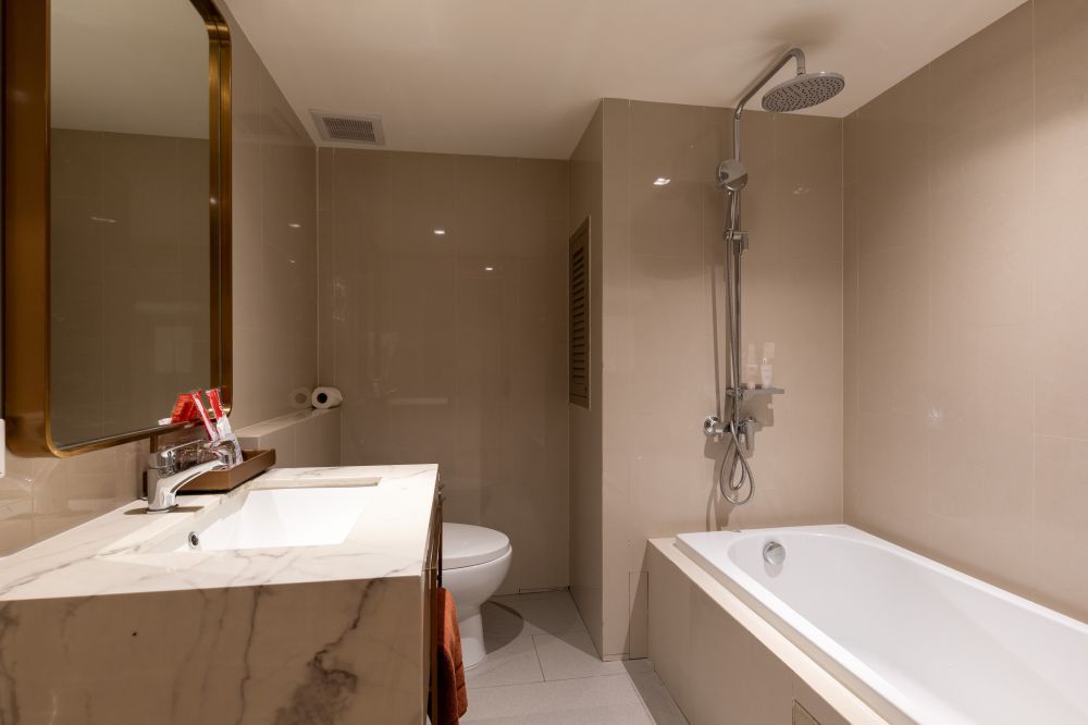 Family Room With Bathtub, Away Bangkok Riverside Kene 4*