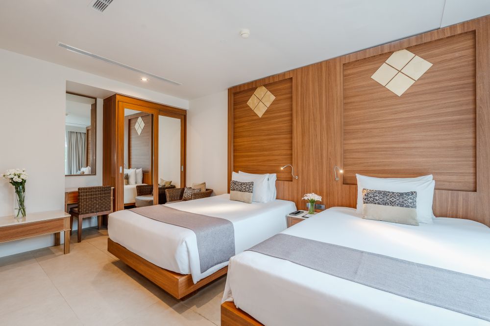 1-Bedroom Residence with/no Balcony Without Kitchen, Splash Beach Resort Maikhao Phuket 5*