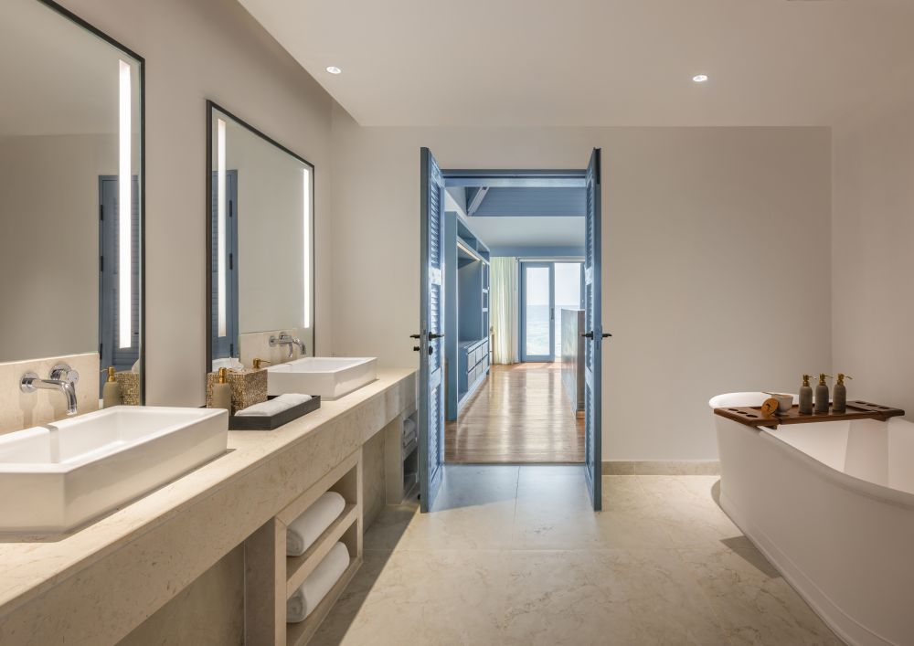 Horizon Overwater Retreat – 2 BR, The Halcyon Private Isles Maldives, Autograph Collection (ex. Raffles Maldives Meradhoo) 5*