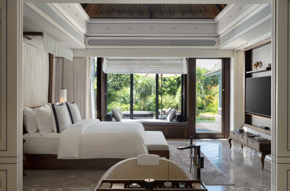 Garden Oasis Villa with Private Pool, Jumeirah Bali Indonesia 5*