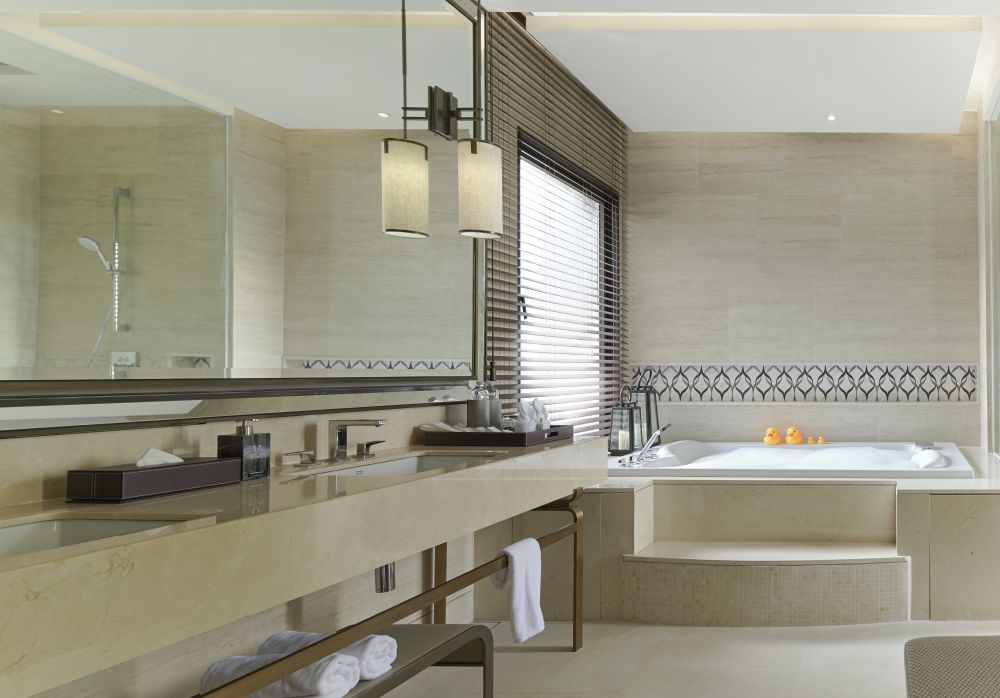 Three-Bedroom Sea View Villa, V Villas Phuket 5*