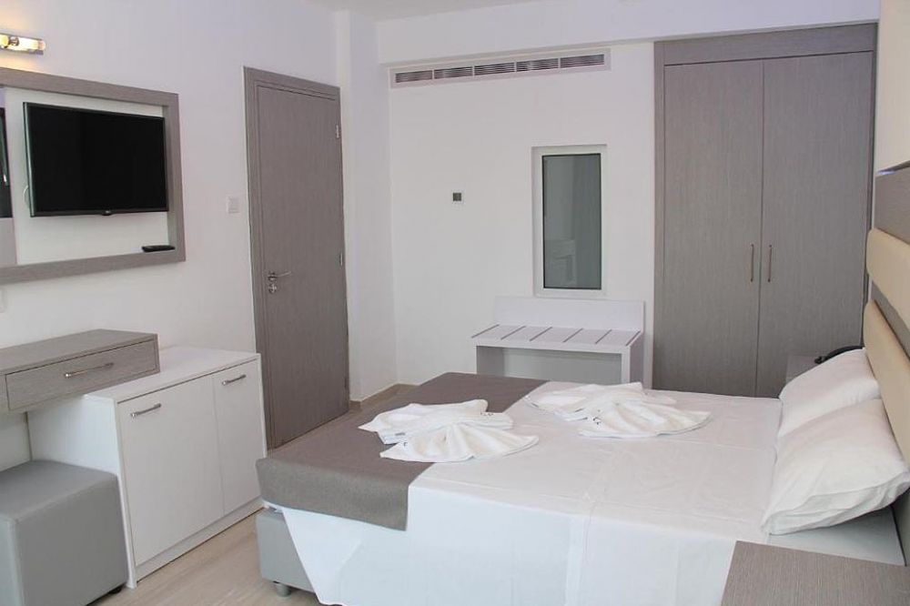 Double/Twin Room, Captain Pier Hotel 4*