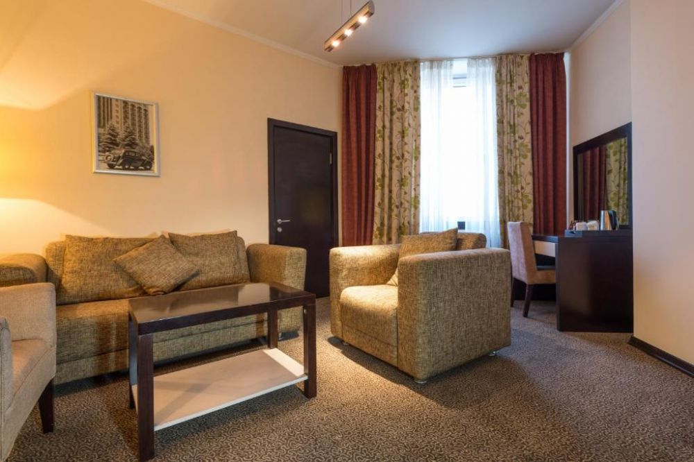 King Suite, Kazakhstan 4*