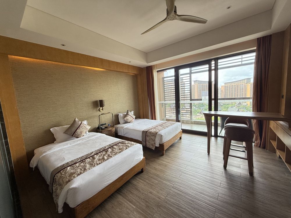 King Superior Room, Mangrove Tree Resort World Sanya Bay 5*