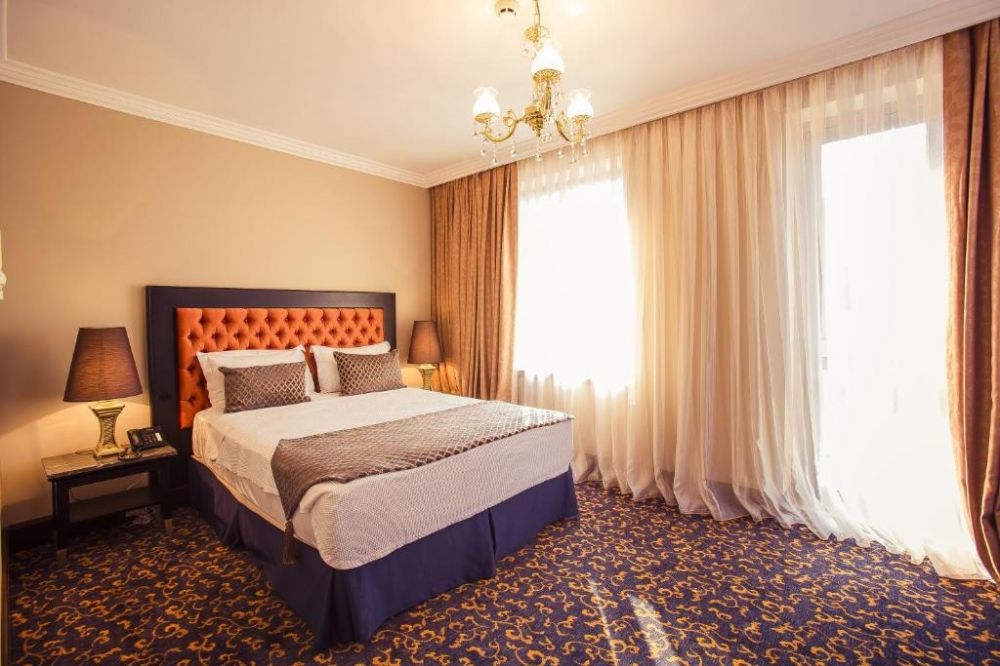 Deluxe Double or Twin Room, Intourist Palace 5*