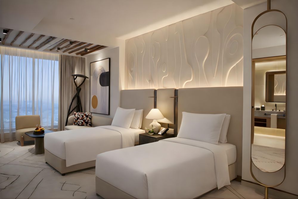 Grand Premium Skyline Room, The H Dubai 5*