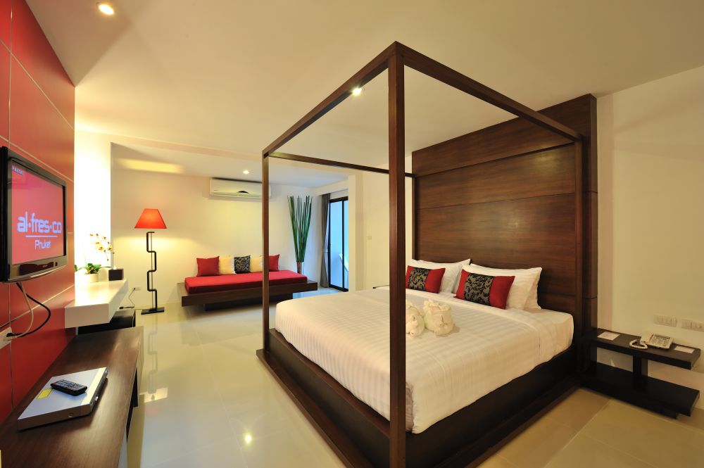 Premier Room With Bathtub, Alfresco Phuket Hotel 3*
