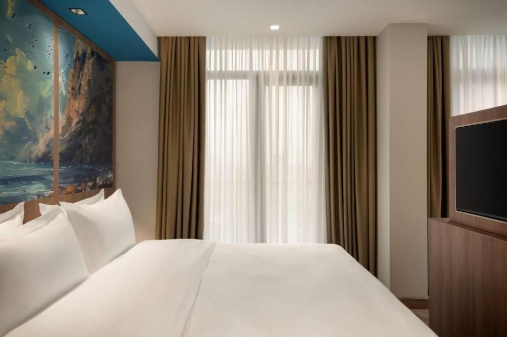 Suite King Room, City View, La Quinta by Wyndham Batumi 4*